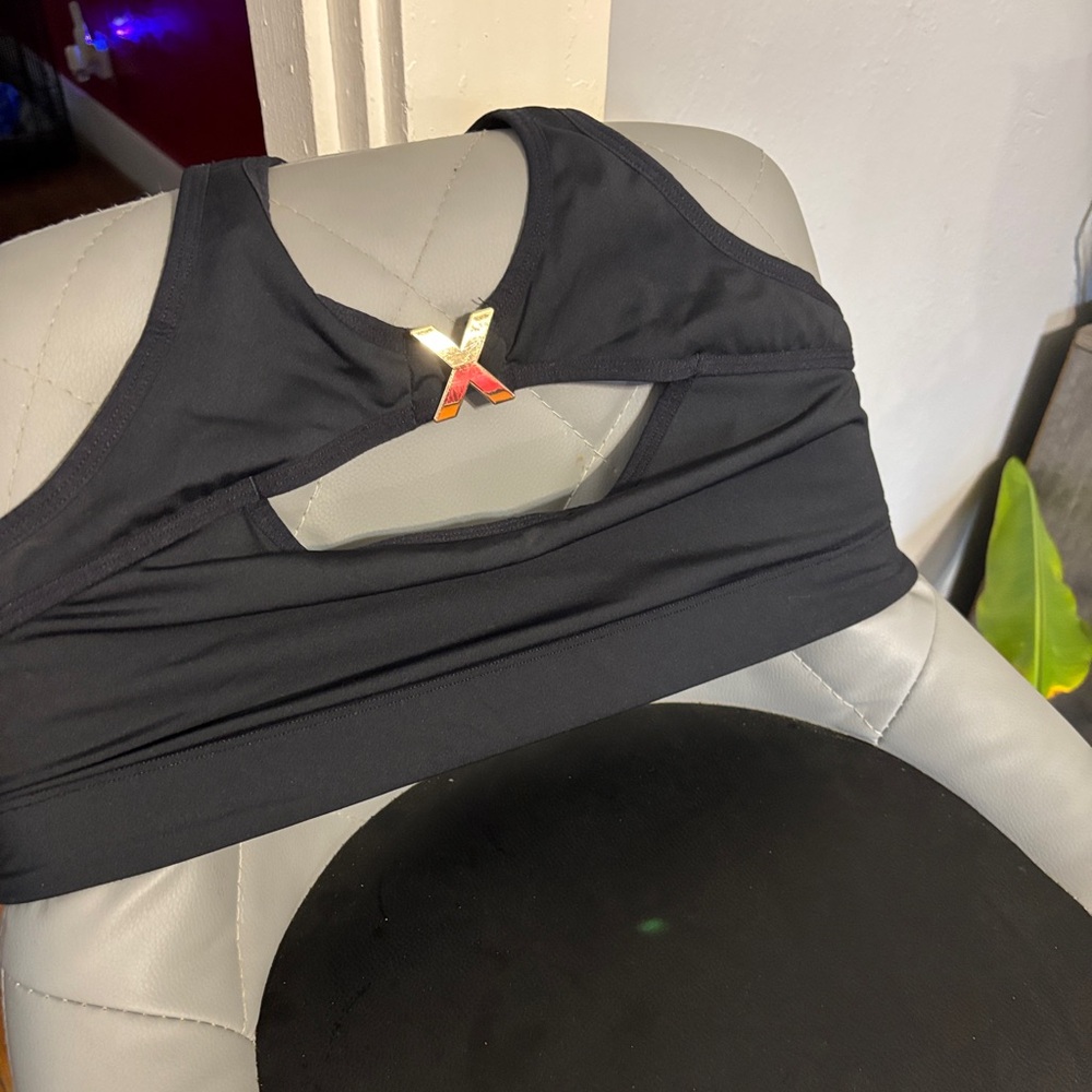 Sports bra. EUC.